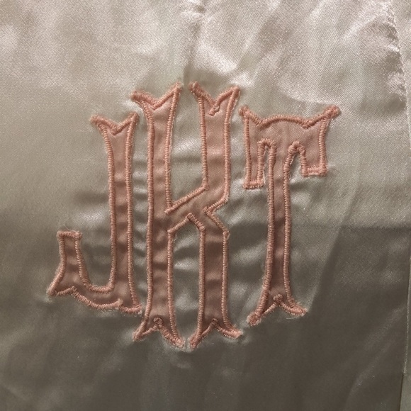 Vintage Eleanor Beard ruffled satin nightgown - Picture 5 of 9